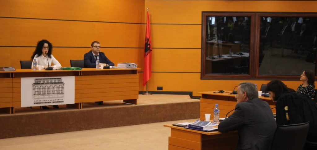 Vetting/Deklarim i rremë i pasurisë, gjyqtarit Tom Ndreca i kërkojnë llogari