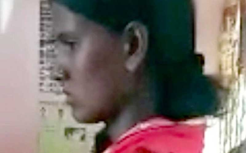 E tallën se nuk di të gatuajë, 23-vjeçarja helmon burrin dhe prindërit