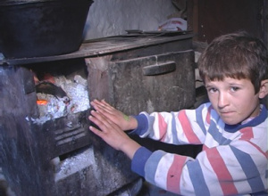 Shifrat e ndihmës ekonomike përgjysmohen, lihen jashtë dhe të varfërit “e vërtetë”