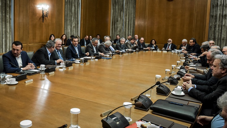 Qeveria Tsipras emra surprizë në kabinetin e ri