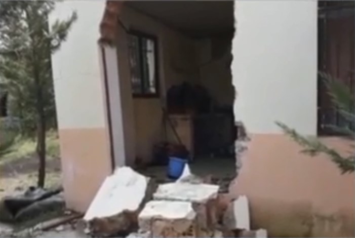 FOTO/Pamjet në çerdhen në Tiranë pas zjarrit, muri i rrëzuar në tokë pas shpërthimit