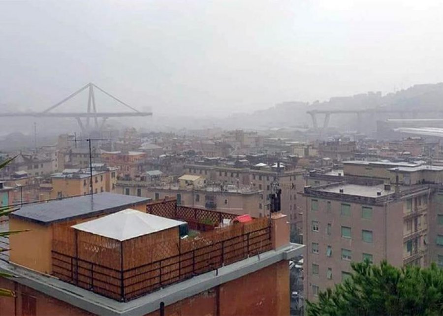 FOTO/Si u shemb ura në Genova, konfirmohen 11 të vdekur nën rrënoja