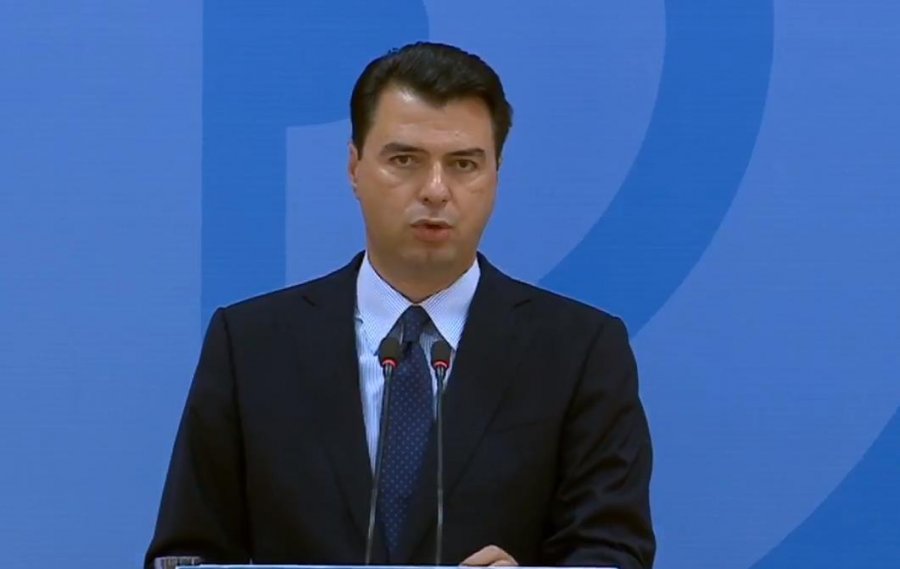 Reagimi i fortë i Bashës për audio-përgjimin: Rama duhet t’ia dorëzojë drejtësisë Engjëll Agacin dhe Denar Bibën