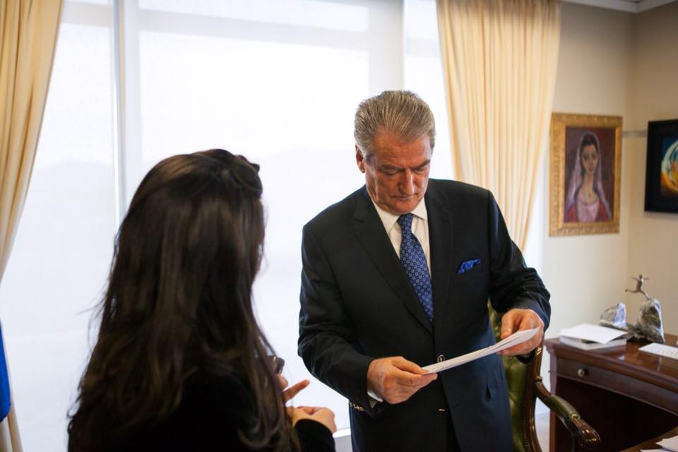 DENONCIMI/Invalidi nxjerr emrat e policëve që e dhunuan në komisariatin e Peqinit