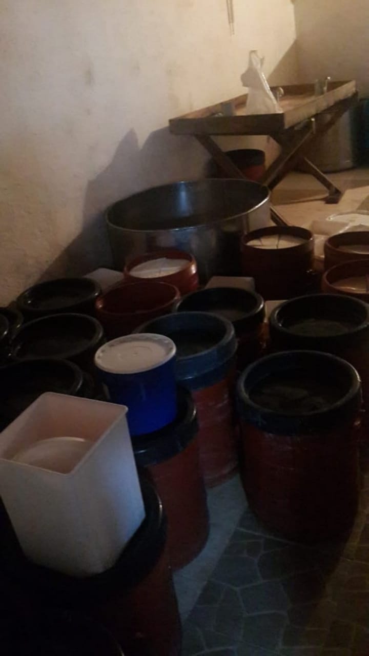 FOTO/AKU mbyll baxhon, djathë me myk dhe në kushte skandaloze higjiene