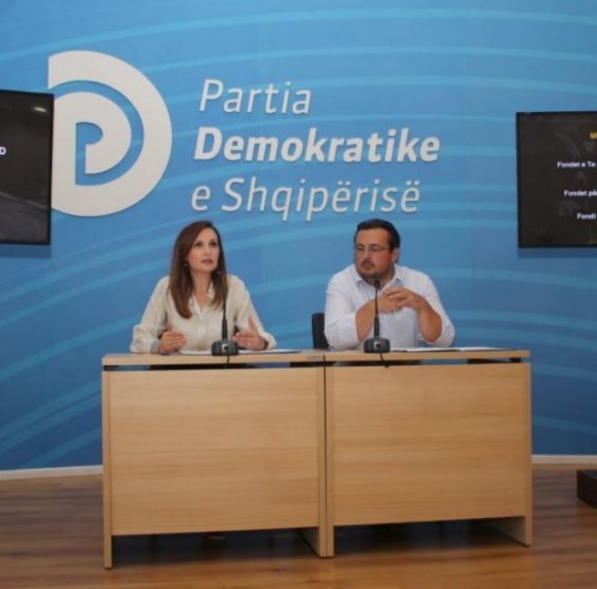 VIDEO/PD: 75 mln dollarë mungojnë, dy arsyet kryesore të rrënimit të buxhetit të qeverisë