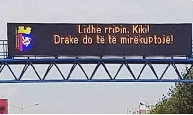 ‘Lidhe rripin, Kiki’ deputetja ironizon: Karagjozllëqet e lalit, tallet me qytetarët…