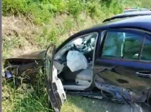 Aksidenti i rëndë në Levan- Fier, vdes gruaja shtatzënë, në gjendje të rëndë fëmija i plagosur