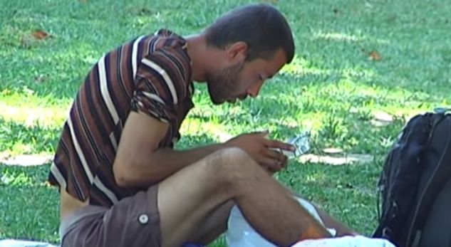 Rreth 1000 të sëmurë mendorë në Lushnje, shumë prej tyre enden rrugëve