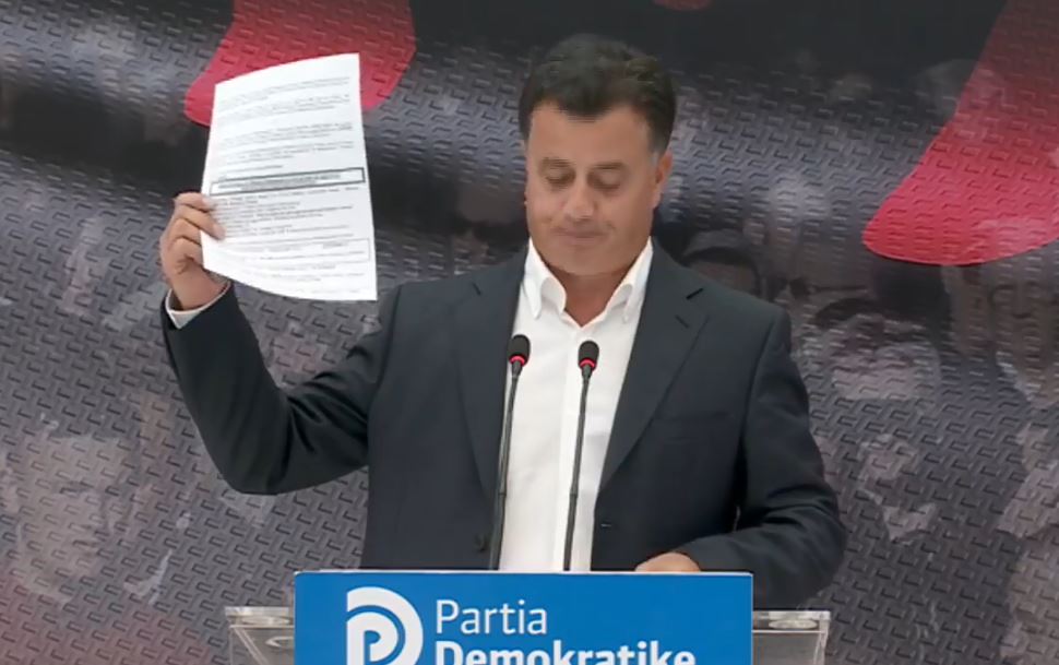 VIDEO/PD zbulon skandalin me tenderat, miku i Ramës zhvat 24.3 milion euro nga buxheti i shtetit