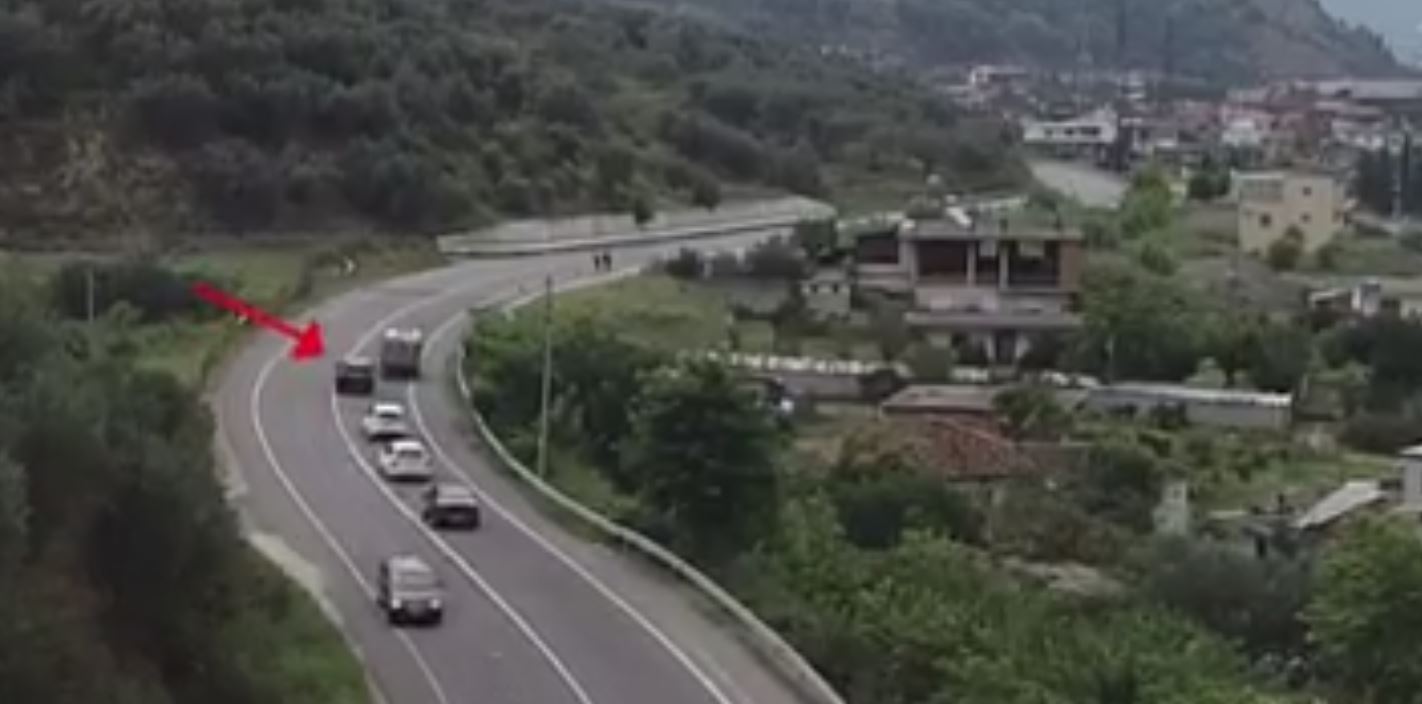 “Sofistikohet” policia shqiptare, ndjek nga ajri shoferët që shkelin rregullat