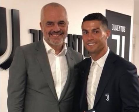 A duhet të dorëhiqet Rama pas skandalit me Ronaldon?