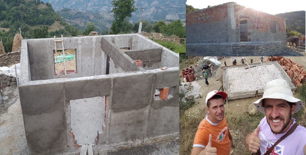 Skrapar/ Dy mësues ndërtojnë shkollën e fshatit nga themelet