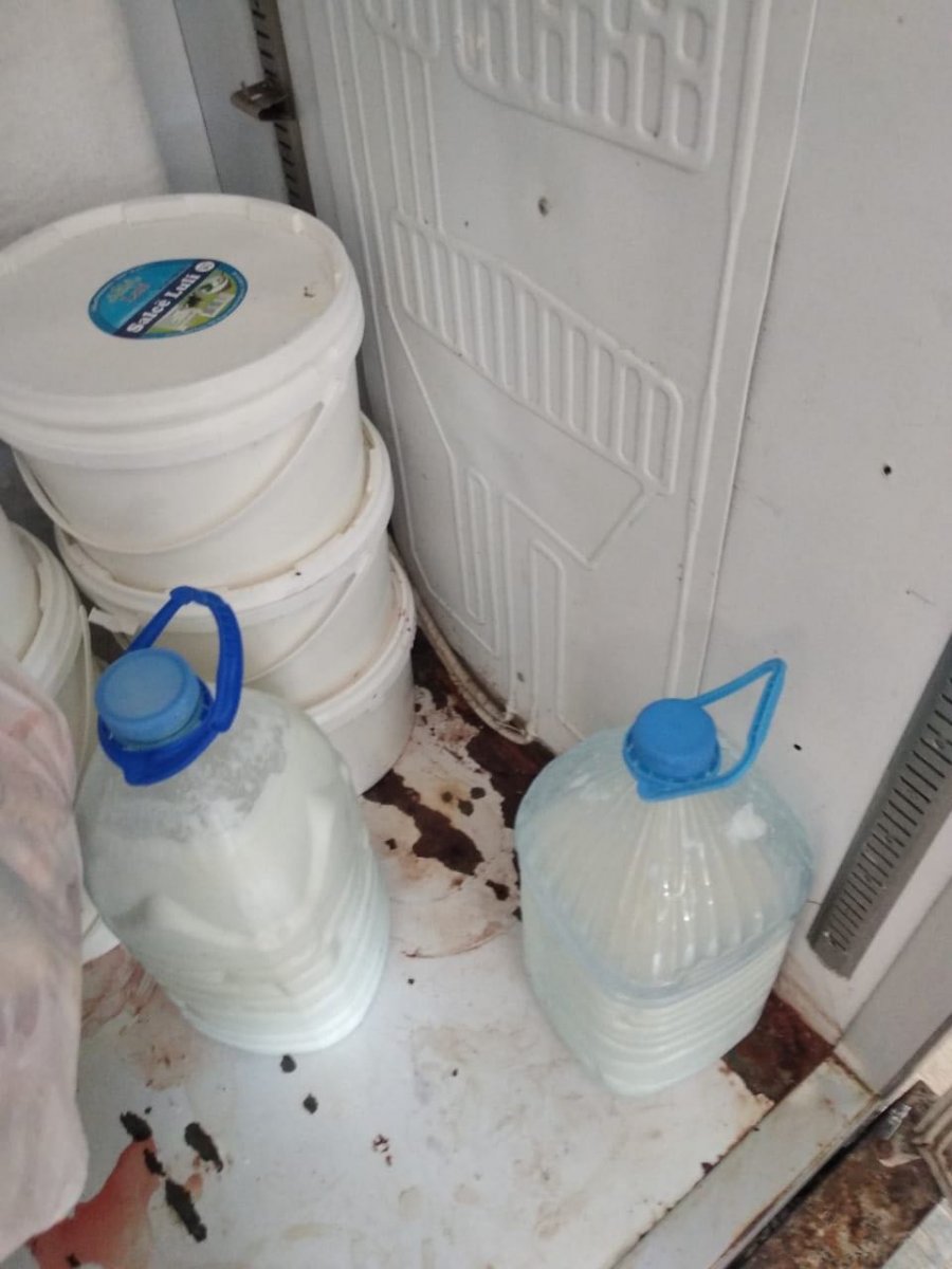 FOTO/Bllokohen restoranti dhe piceria në Llogara, gatime mes pisllëkut dhe ushqime të skaduara