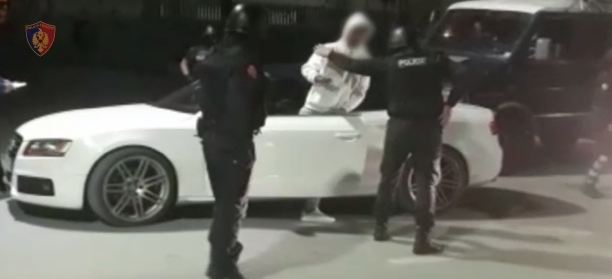 Policia aksione gjatë natës në Delvinë, arrestohet i shumëkërkuari: Kishte vjedhur 400 mijë euro