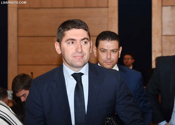 Sekuestroi pronat e Habilajve/ Arta Marku”degdis” në Pogradec Besim Hajdarmataj