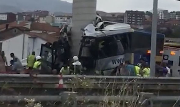 Autobusi përplaset me shtyllën e mbikalimit, 5 të vdekur, 19 të plagosur