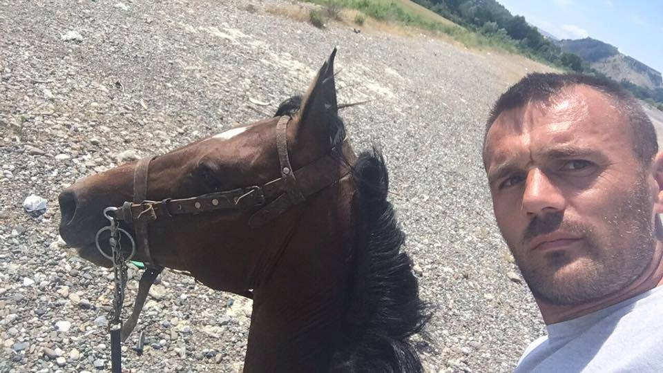 FOTO/ Ja çfarë postoi biznesmeni në rrjetet sociale vetëm pak orë para se të vritej