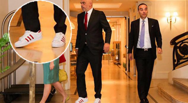 Moda e kryeministrit, në PS të gjithë veshin atlete (FOTO)