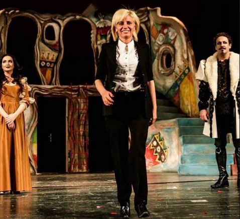 Shkarkohet nga Teatri Kombëtar regjisorja e njohur, Çuli: Nuk je e përjetshme, nuk ke projekt