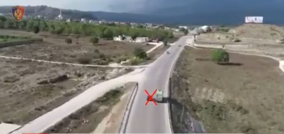 Droni ‘godet’ dhe në Gjirokastër, policia ndëshkon 93 shoferë