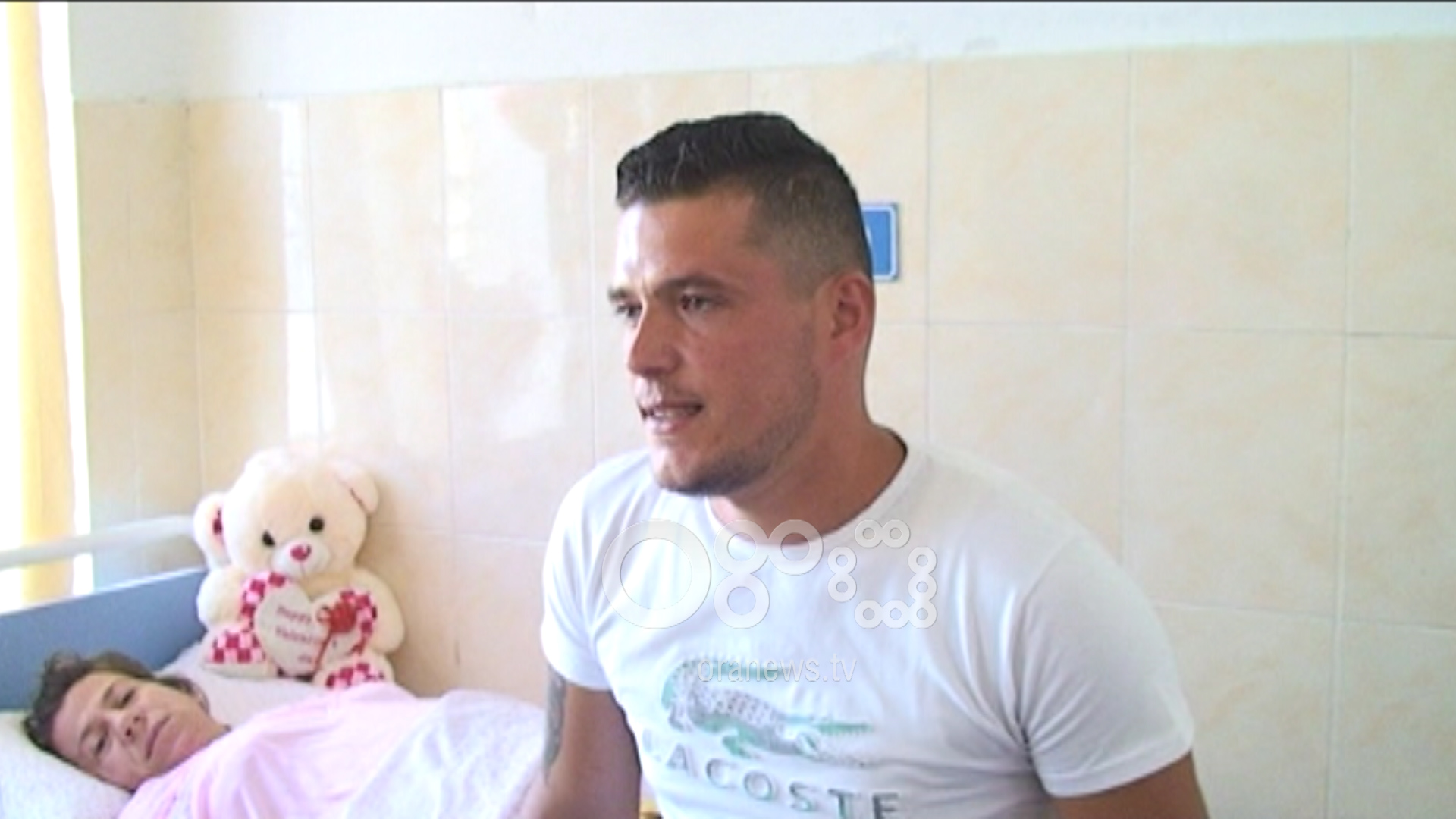 Lindja e trenjakëve në Kucove, prindërit: “Ishim përgatitur për dy, se dinim për të tretin”