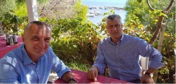 FOTO/Drekë pune mes dy presidentëve, Meta dhe Thaçi në Durrës