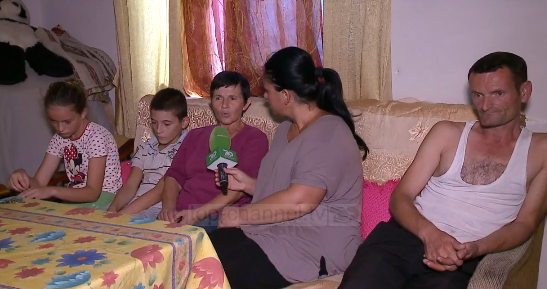 “Kur nuk kemi për të ngrënë bukë në darkë, pimë ujë”/ Varfëria e familjes në Tiranë