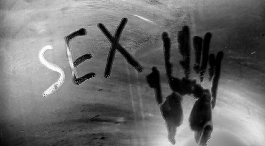 Kujdes! Ja çfarë ndodh nëse bëni seks në dush