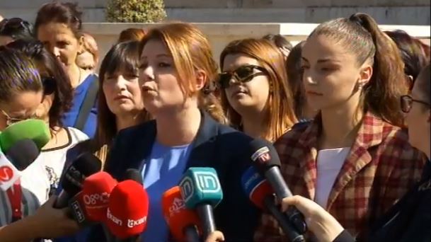 VIDEO/Thirrja për protestë të hënën para Kryeministrisë: Stop dhunës që nuk dënohet