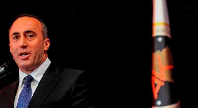 VIDEO/“Shqipëri moj trime”, Ramush Haradinaj ia merr këngës