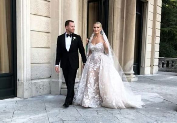 VIDEO/Si në përralla, dalin pamjet e plota nga dasma e Sarës dhe Ledionit