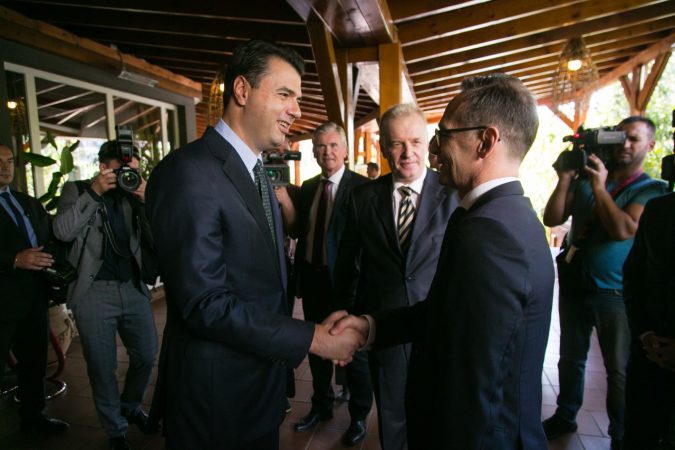 Takimi me ministrin gjerman, Basha: Lidhjet e politikës me krimin, pengesa për negociatat