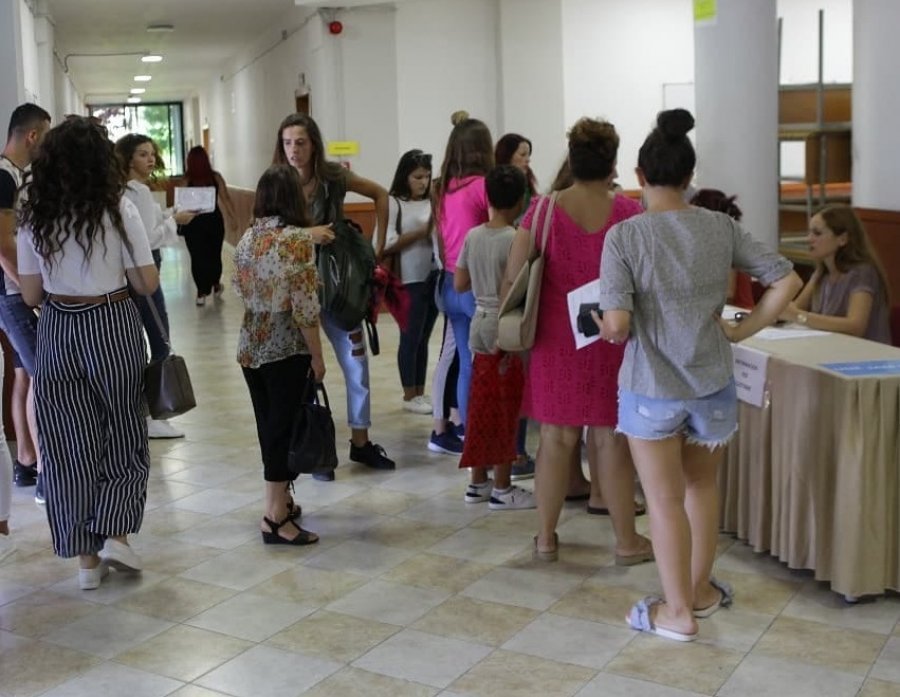 Mbyllet raundi i parë i regjistrimeve, ja kuotat bosh në universitete