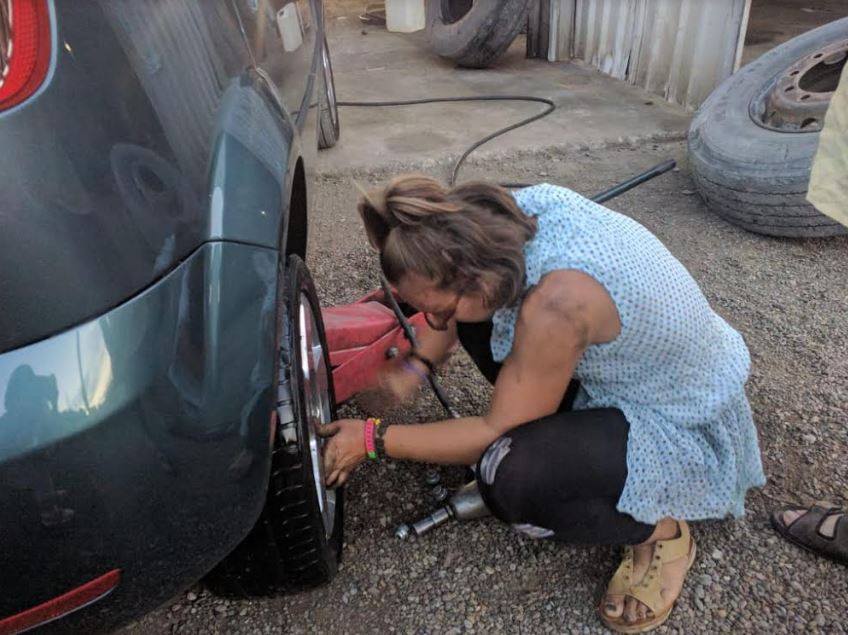Një vajzë si Xhoi, 21 vjeçarja që na jep të tërëve një mësim të mirë