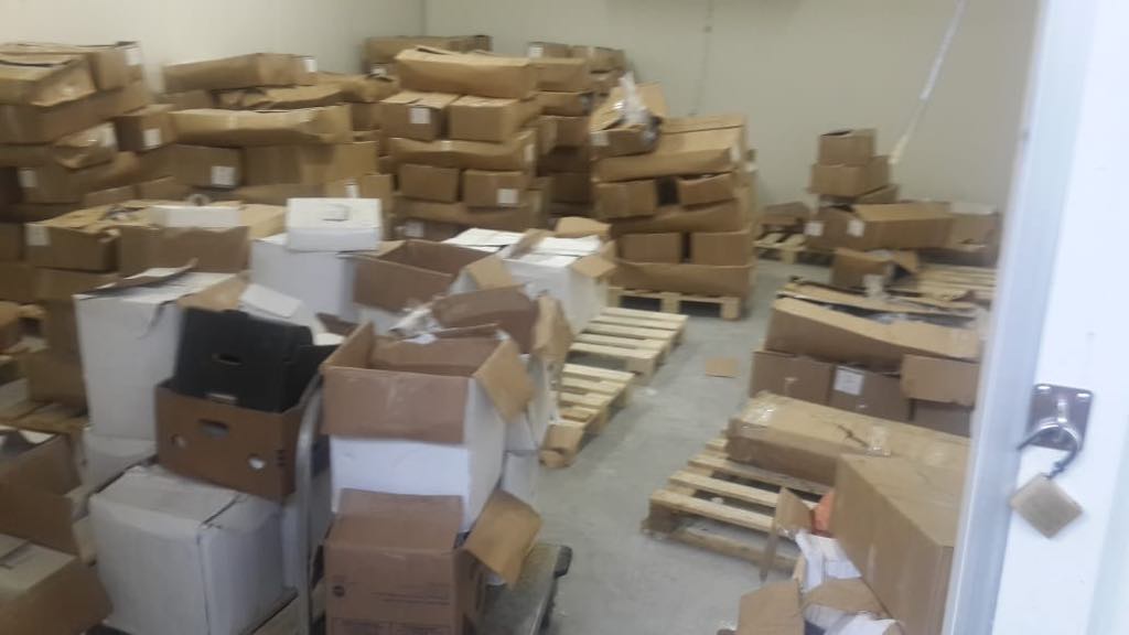 Tiranë, AKU bllokon 2.5 ton peshk dhe karkaleca të ngrirë