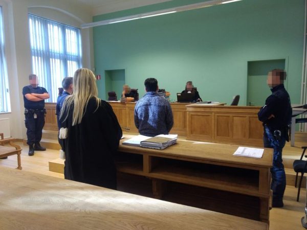 Gruaja belge letër gjykatës, mbron shqiptarin e dënuar për vrasje