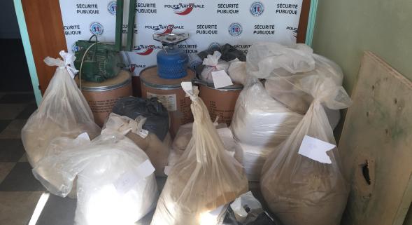 Francë, goditet grupi shqiptar i trafikut të lëndëve narkotike, u kapën me 6.5 milionë euro