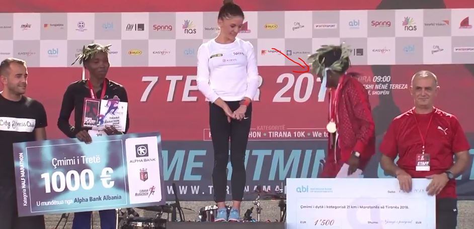 VIDEO/Braktisi ceremoninë kur foli Veliaj, atletja nga Kenia zbulon prapaskenat e Maratonës