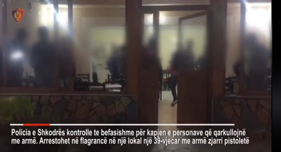 VIDEO/Aksionet e policisë në Shkodër, arrestohet 1 person, shoqërohen 10 të tjerë