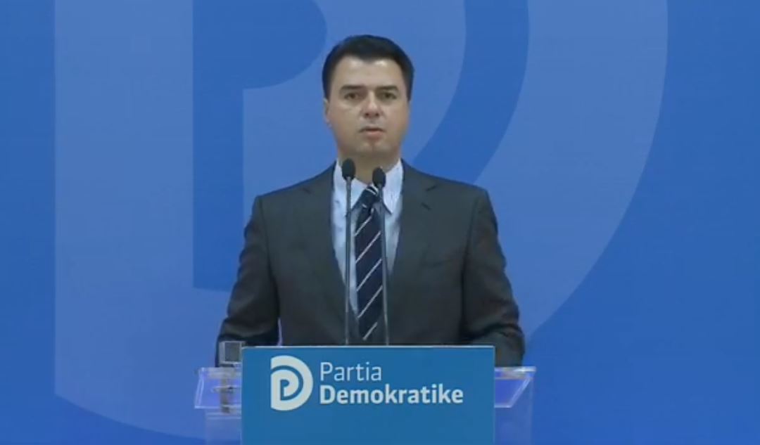 VIDEO/’Kush mbron kriminelët, do japë llogari’, Basha paralajmëron Ramën