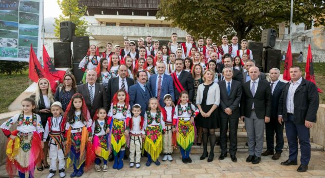 Presidenti Meta në Tropojë, ja cfarë thotë për Azem Hajdarin dhe Sali Berishën!