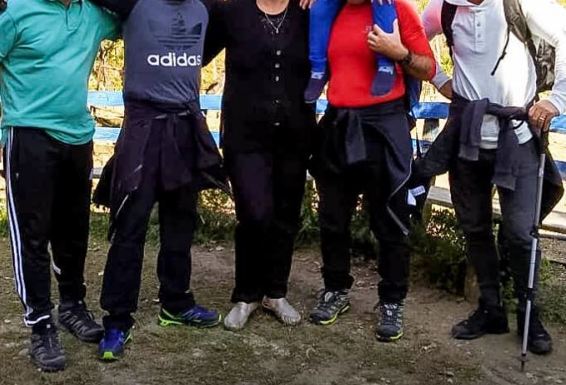 Meta praktikon sportin e tij të preferuar, gazetari dhe aktori i njohur e shoqërojnë