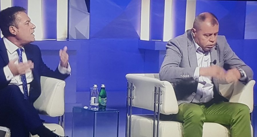 FOTO/ Si u bukosën Lenc Vangjeli dhe Muç Nano kur doli VIDEO-ja në Opinion