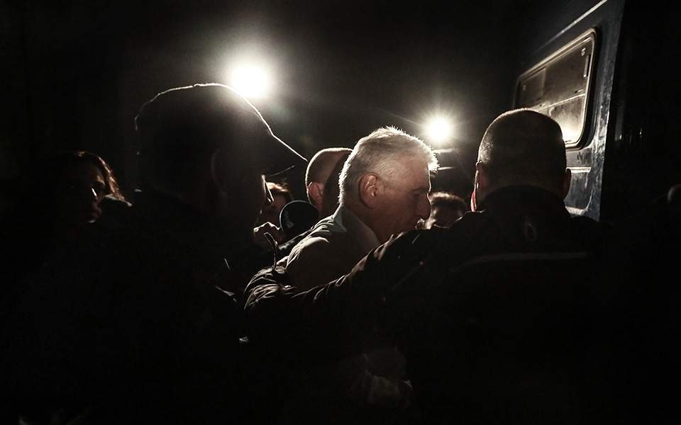 Arrestohet ish-Ministri i Mbrojtjes, akuza që rëndon mbi të