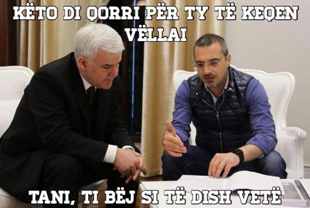 Memet mbushin internetin, ish-ministri Xhafaj shqyen Facebook