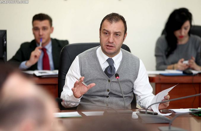 Rrëzohet dekreti i presidentit për ligjin e Teatrit, mazhoranca e dërgon për votim në Kuvend