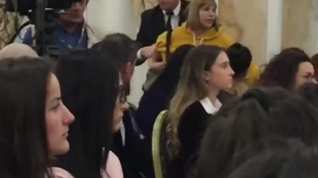 VIDEO/ “Terror takim, gjithcka me urdhër të Ramës”, ish-kryeministri reagon për dhunën ndaj studentes