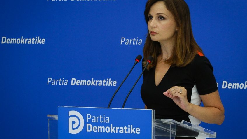 PD: “Rama merr 500 mln euro borxh për të shlyer borxhe”