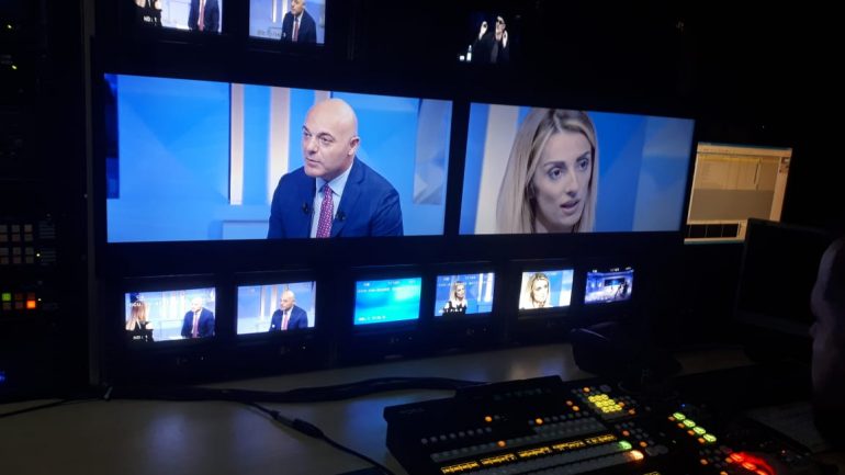 Xhisiela trondit me dëshmitë: As nuk më ka kërcënuar!